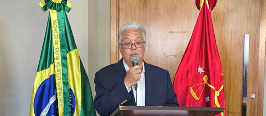 MPM do Brasil homenageia o procurador de Justiça Militar Ronaldo Petis Fernandes que se aposenta