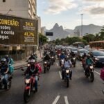 O Brasil está sobre duas rodas e a conta começa a chegar