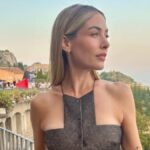 "Ho perso mio padre. Sono sprofondata nel buio. Al concerto di Cremonini ho provato vergogna per un attimo di leggerezza e sono scoppiata a piangere. Allora l'ho raccontato...": parla Sarah Felberbaum