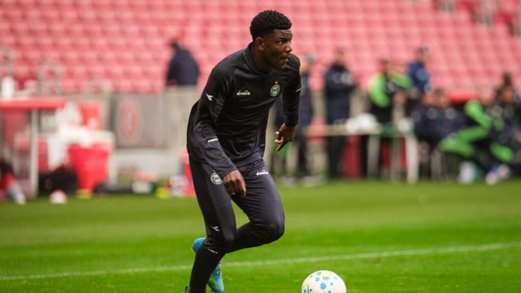 Jogador do Coritiba entra para seleção dos melhores da Taça Cosafa