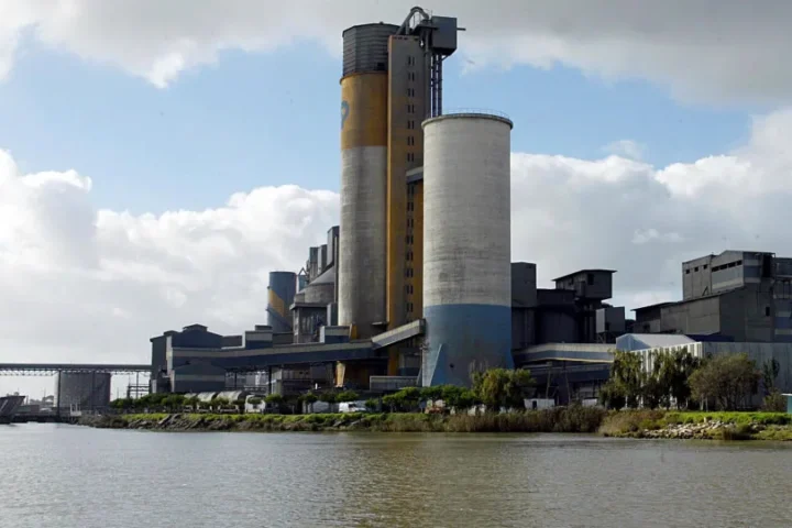 CIMPOR é reconhecida pelo Guinness como a mais antiga cimenteira