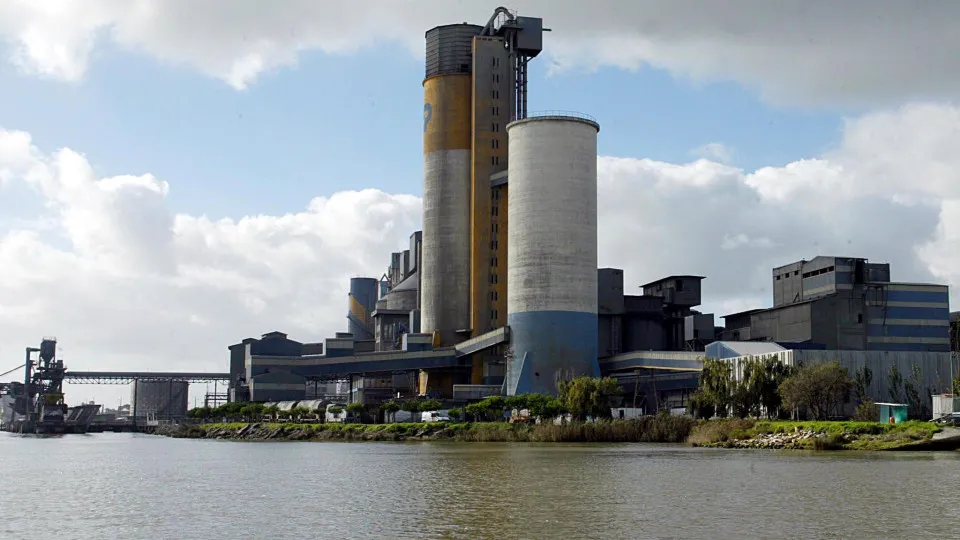 CIMPOR é reconhecida pelo Guinness como a mais antiga cimenteira