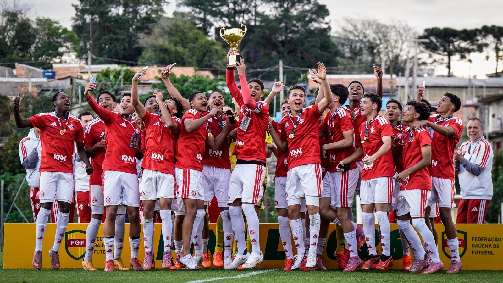 Inter domina lista da Seleção e coloca três joias em Mundial