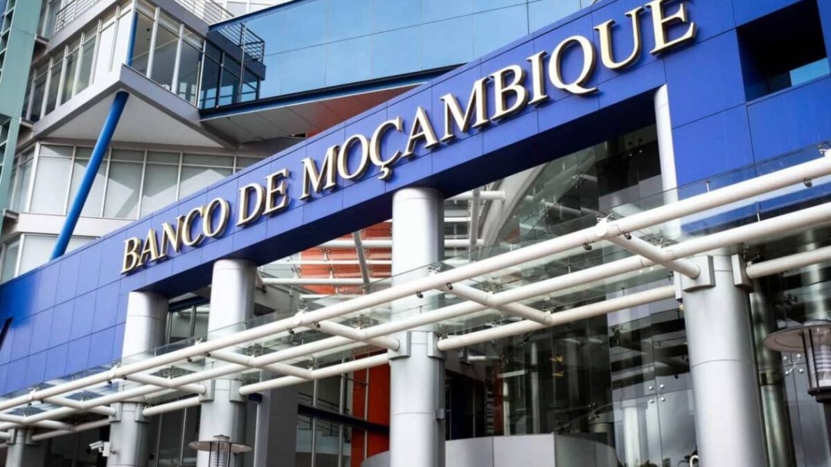 PIB Cresce 1,7%, Mas Queda do Investimento Limita Recuperação da Economia